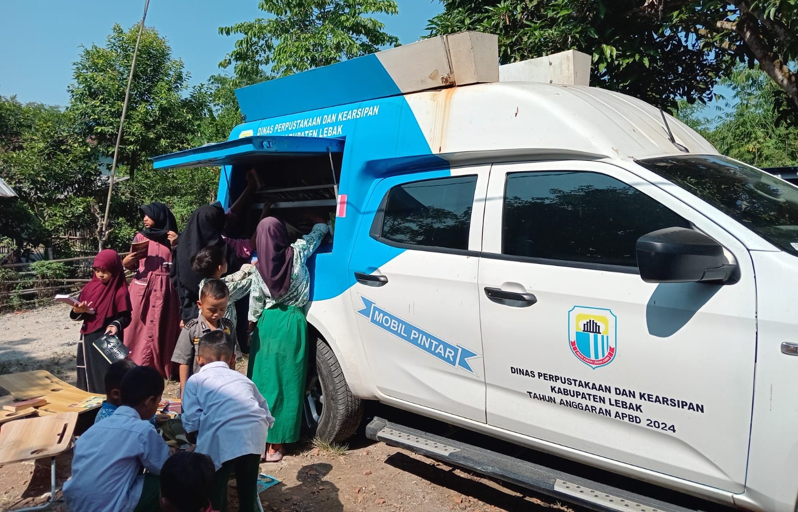Dasamas dan Dinas Perpustakaan Lebak Hadirkan Perpustakaan Keliling di Desa Mekarsari